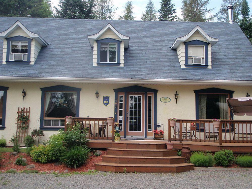 Bed and Breakfast La Tremblante Мон-Трамблан Экстерьер фото